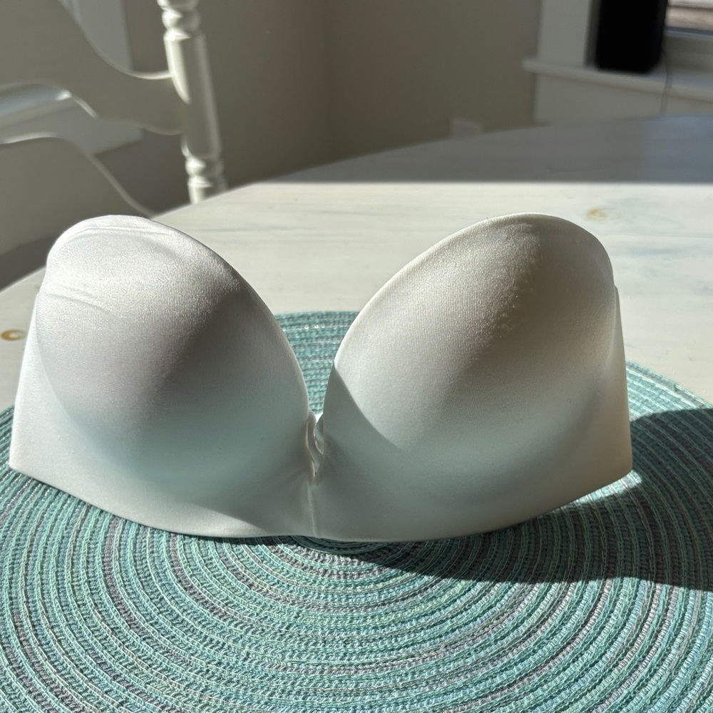 Victoria's Secret White Strapless Padded Bra